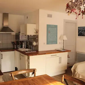 https://immeuble-zodiaque.hotels-rhonealpes.com